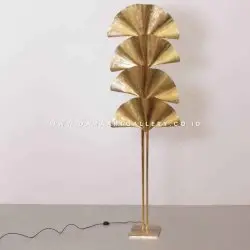Lampu Standing Kuningan Unik